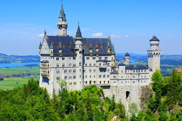 Das Schloss Neuschwanstein in Bayern